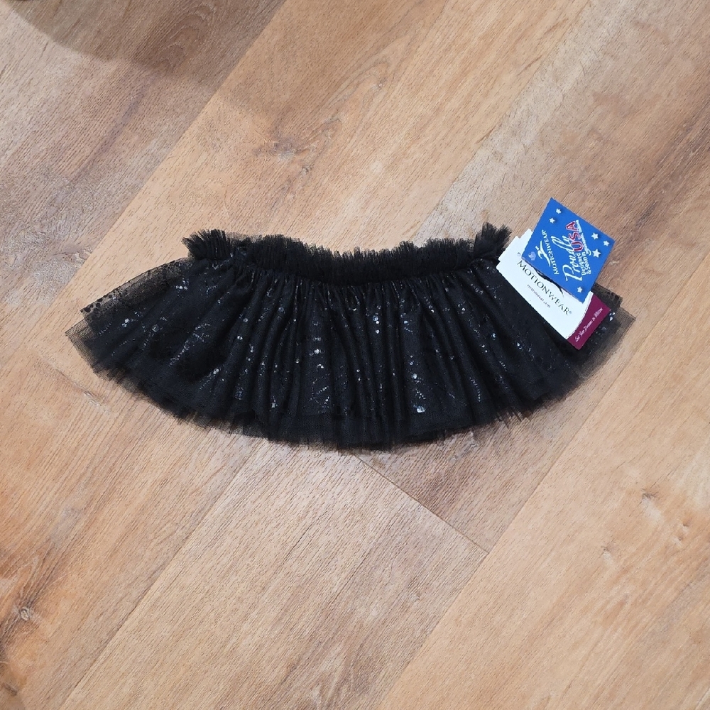 Motionwear Child's Black Tulle Skirt - Child Medium (020)